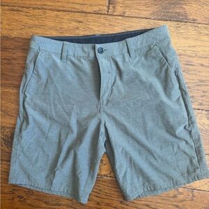Vuori Aim Shorts NWOT